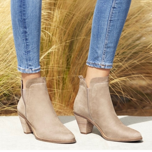 Lucky Brand Jana ankle suede boot, 2.5" heel, 7 1/2, like new - Picture 1 of 10